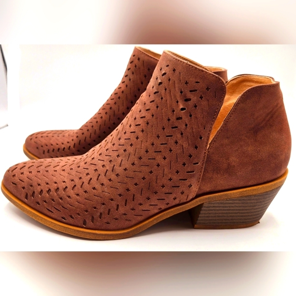 LIFE STRIDE Payton Brown Casual Booties sz 9.5